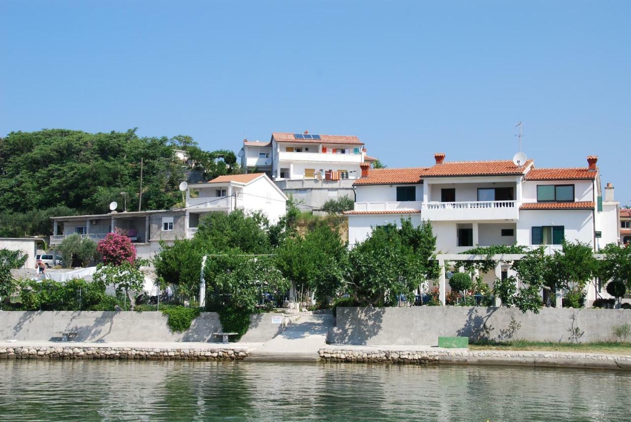 Kampor Apartments Екстериор снимка